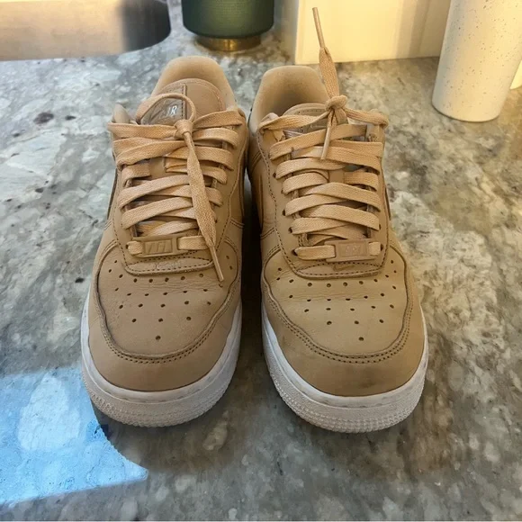 Nike Women’s Vachetta Tan Air Force 1 Sneakers with White Sole - Picture 7 of 8